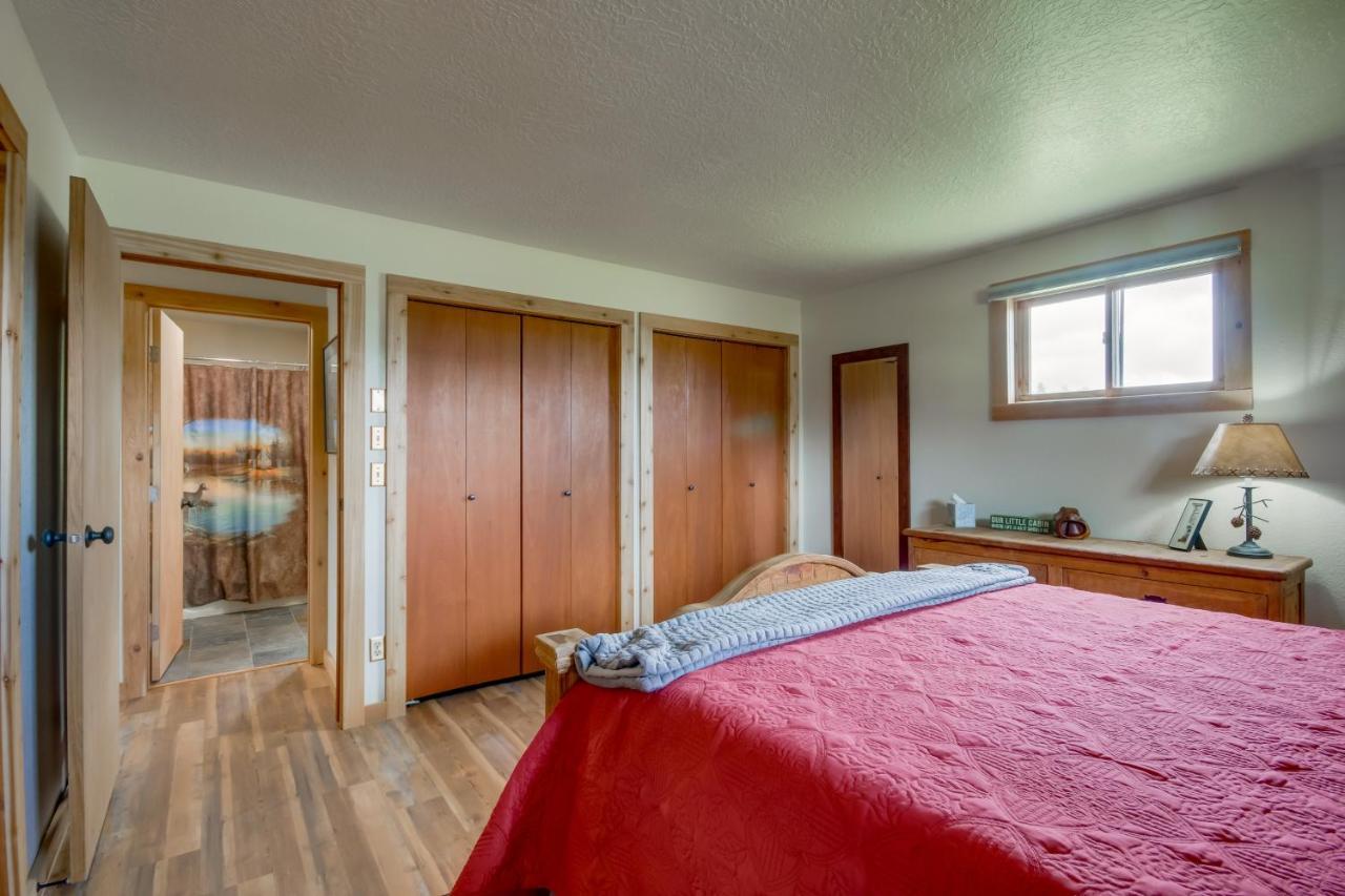 Red Lodge Vacation Rental With Mountain Views! Exterior photo