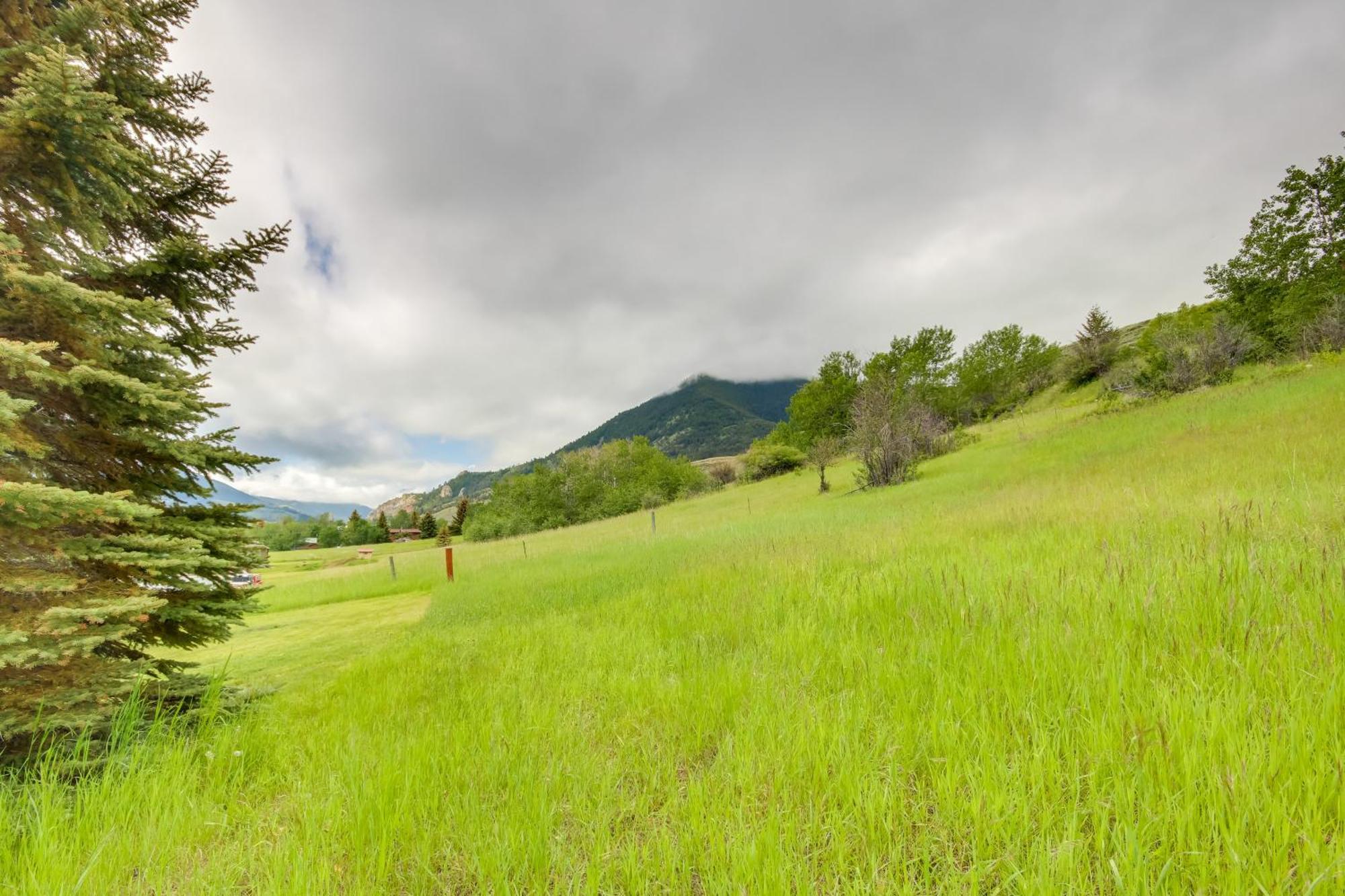 Red Lodge Vacation Rental With Mountain Views! Exterior photo